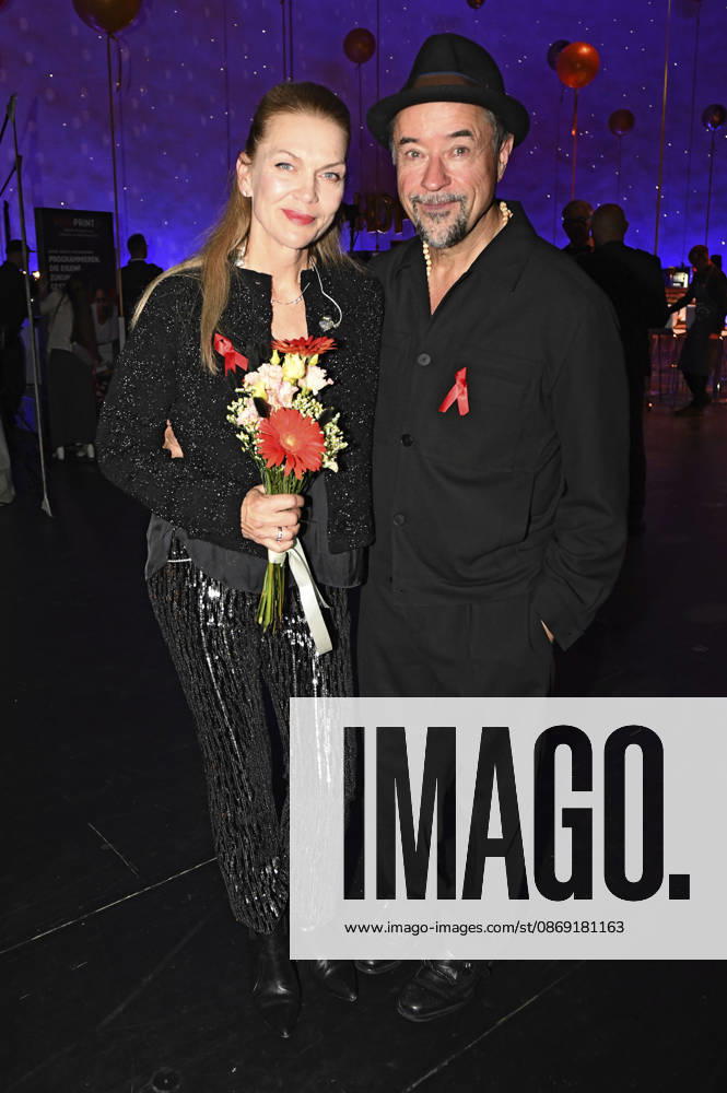 Anna Loos mit Ehemann Jan Josef Liefers bei der 18. Hope Gala 2026 im Schauspielhaus. Dresden