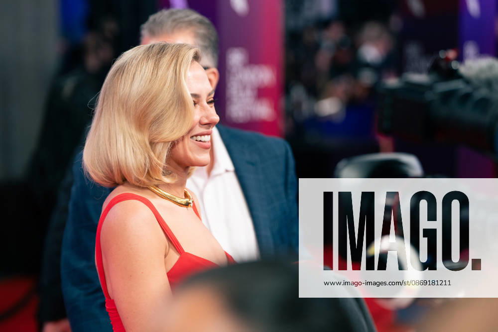 Scarlett Johansson attends the premiere of Paper Tiger during the 70th BFI London Film Festival at the Royal Festival Hall. London United Kingdom - ZUMAs197 20261010_aaa_s197_798