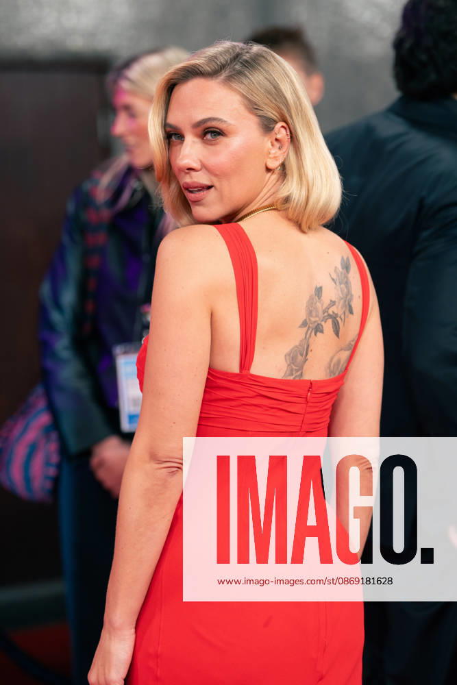 Scarlett Johansson attends the premiere of Paper Tiger during the 70th BFI London Film Festival at the Royal Festival Hall. London United Kingdom - ZUMAs197 20261010_aaa_s197_808