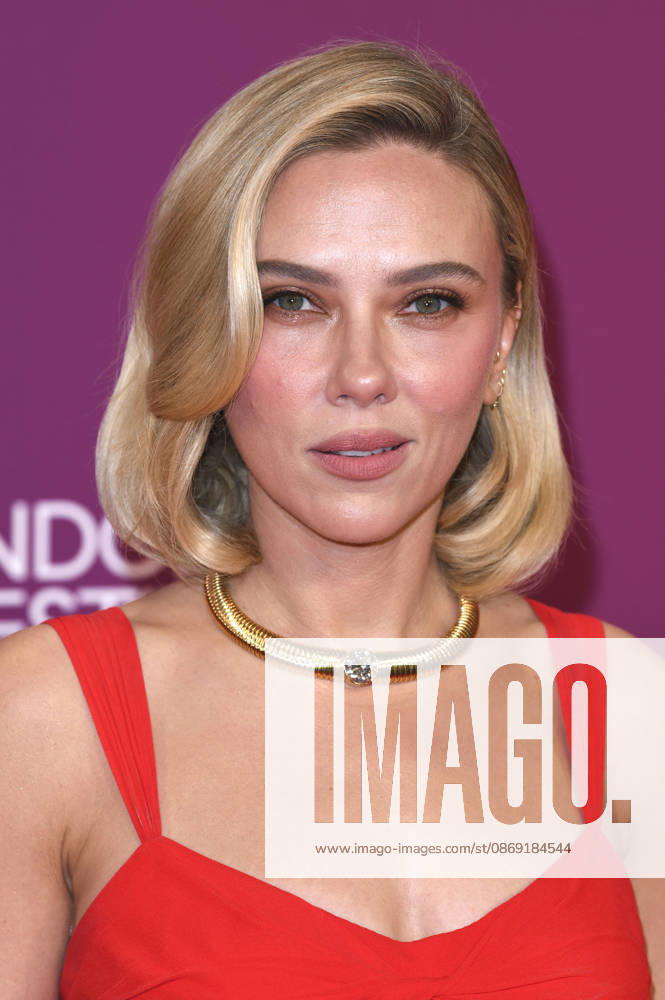 Scarlett Johansson bei der Premiere des Kinofilms Paper Tiger auf dem 70. BFI London Film Festival 2026 in der Royal Festival Hall. London