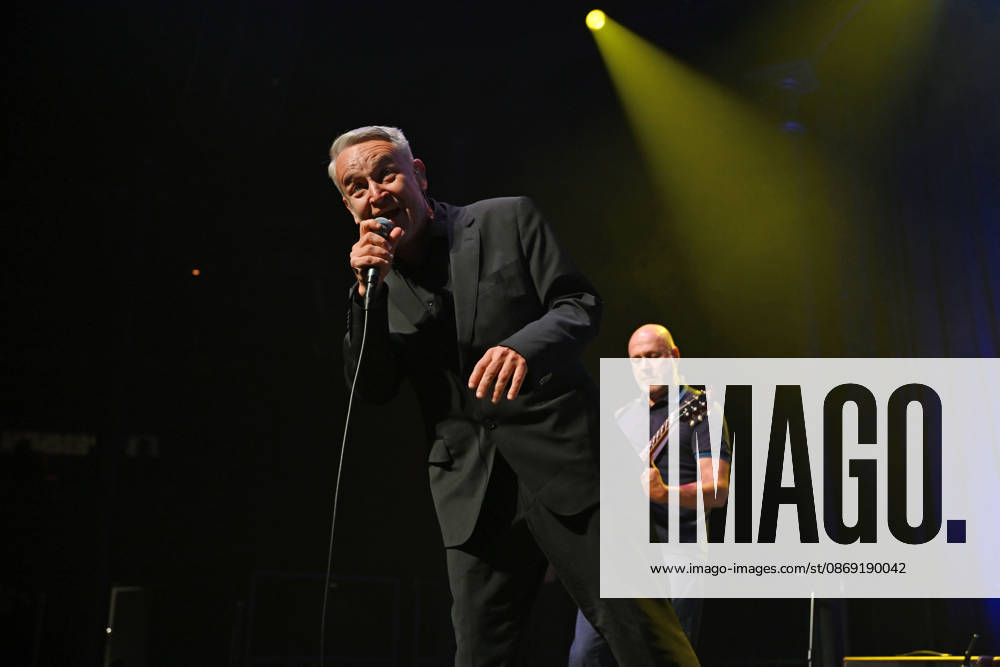 ˜Gene performing at Roundhouse, London LONDON, ENGLAND - OCTOBER 10: Martin Rossiter and Steve Mason of ˜Gene performing at Roundhouse, Chalk Farm on October 10 in London, England. CAP MAR MAR Great Britain UK