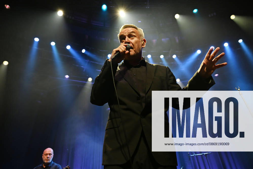˜Gene performing at Roundhouse, London LONDON, ENGLAND - OCTOBER 10: Martin Rossiter of ˜Gene performing at Roundhouse, Chalk Farm on October 10 in London, England. CAP MAR MAR Great Britain UK