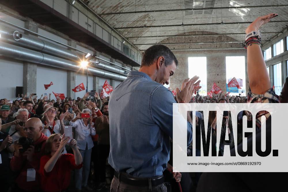 Pedro Sánchez Speaks at a Pre-Campaign Event in Ponferrada, León The Secretary-General of the PSOE and Prime Minister, Pedro Sánchez, during a PSOE pre-campaign event at La Térmica Cultural in Ponferrada on October 11, 2026, in Ponferrada, León, Castile and León, Spain. The Prime Minister and Secretary-General of the PSOE, Pedro Sánchez, kicked off the pre-campaign for the general election on November 29 this weekend with two events: on Saturday in Dos Hermanas, Seville, and today in Ponferrada, León, at the Térmica Cultural of the Energy Foundation, October 11, 2026, Ponferrada, León, Castile and León, Spain