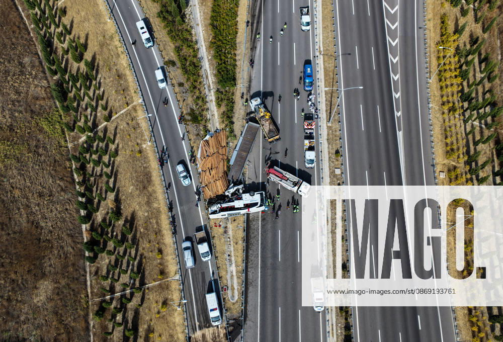 11 killed, 27 injured in tour bus crash in western Turkiye MANISA, TURKIYE - OCTOBER 11: An aerial view of the accident site after a tow truck and a tour bus collided in the Akhisar district of Manisa, Turkiye, on October 11, 2026. At least 11 people were killed and 27 others injured in the crash, with firefighters, police and medical teams dispatched to the scene. Mahmut Serdar Alakus Anadolu Manisa Turkey. Editorial use only. Please get in touch for any other usage.