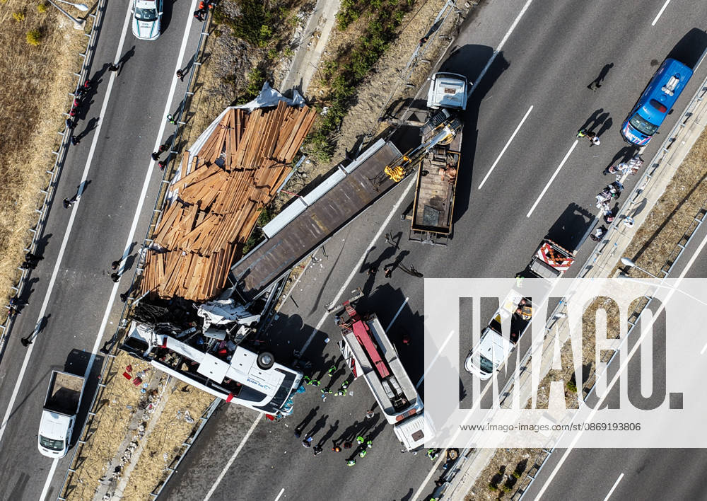 11 killed, 27 injured in tour bus crash in western Turkiye MANISA, TURKIYE - OCTOBER 11: An aerial view of the accident site after a tow truck and a tour bus collided in the Akhisar district of Manisa, Turkiye, on October 11, 2026. At least 11 people were killed and 27 others injured in the crash, with firefighters, police and medical teams dispatched to the scene. Mahmut Serdar Alakus Anadolu Manisa Turkey. Editorial use only. Please get in touch for any other usage.