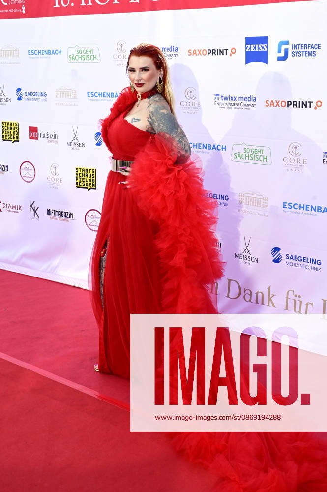 Lyn Künstner bei der 18. Hope Gala 2026 im Schauspielhaus. Dresden
