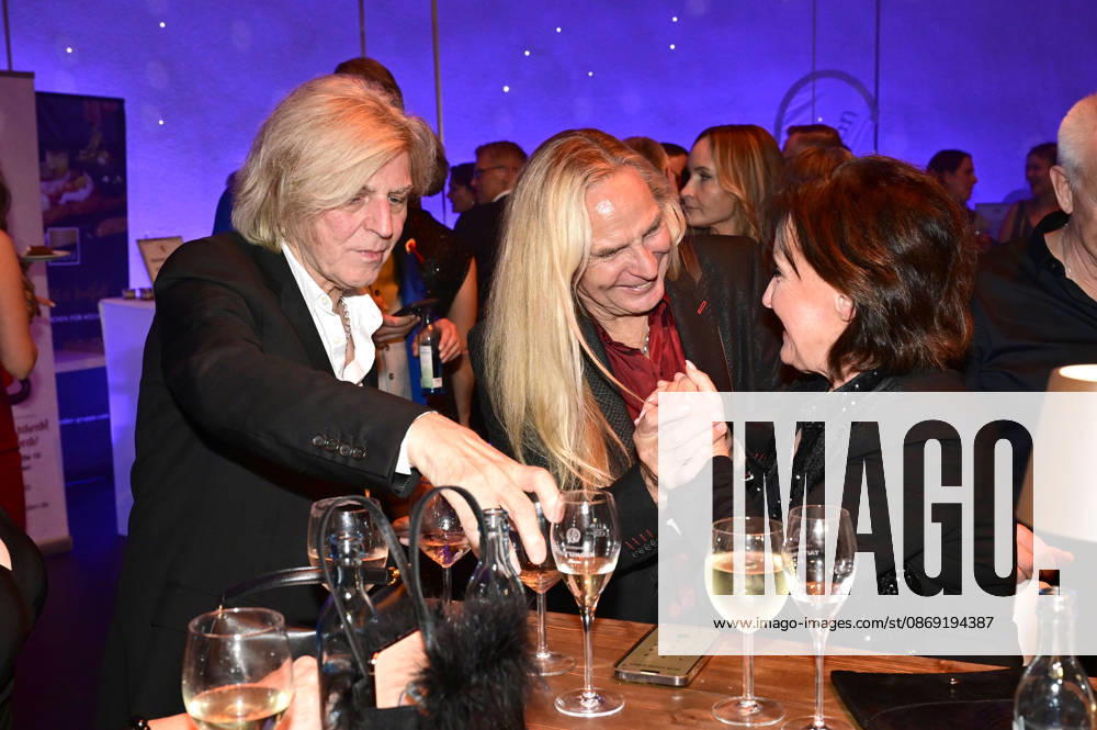 Ritchie Barton, Uwe Hassbecker und Ute Freudenberg bei der 18. Hope Gala 2026 im Schauspielhaus. Dresden