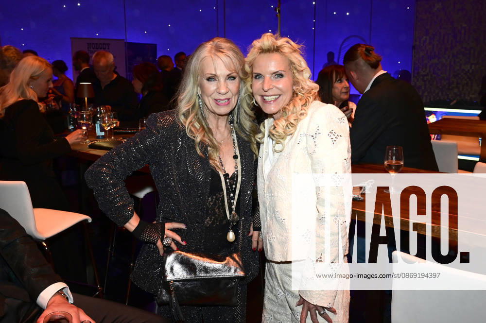 Petra Zieger und Victoria Herrmann bei der 18. Hope Gala 2026 im Schauspielhaus. Dresden