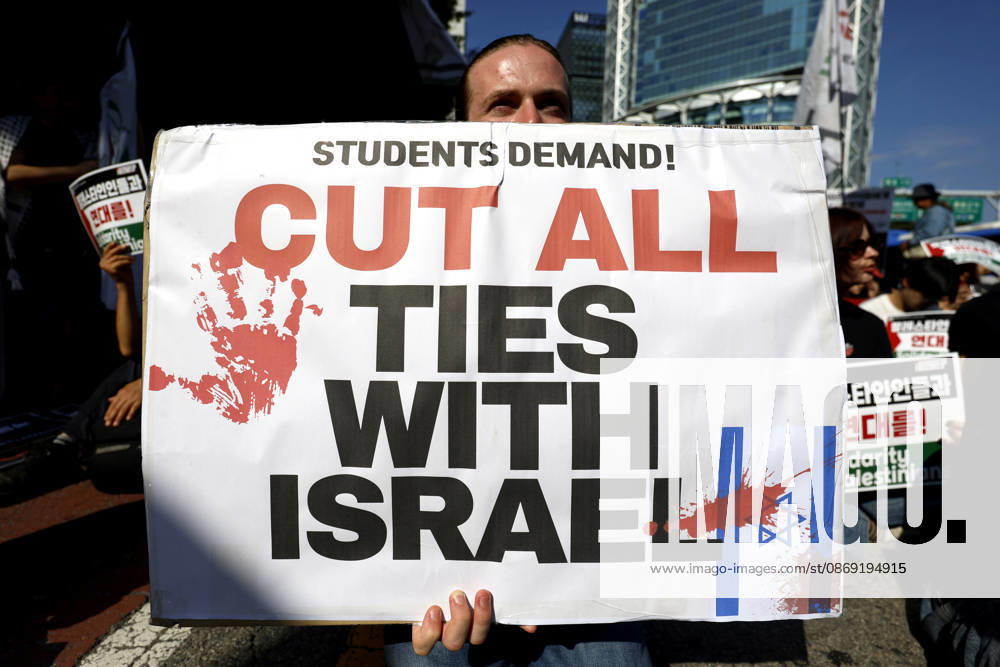Protest condemning Gaza conflict in Seoul Demonstrators march with placards to protest Israel s attacks in the Gaza Strip, in Seoul, South Korea, on October 11, 2026 . The rally was held aa part of the Global Action for Palestine, a coordinated international mobilization held on October 10 11 marking three years since the 2023 Hamas attacks and the ensuing war. Seoul South Korea