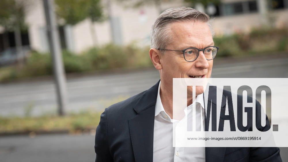 Bundesminister für Digitales und Staatsmodernisierung, Karsten Wildberger, bei seiner Ankunft;Präsidiumsklausurtagung der CDU Deutschlands in Berlin, Oktober 2026, Berlin Berlin Deutschland Konrad-Adenauer-Haus