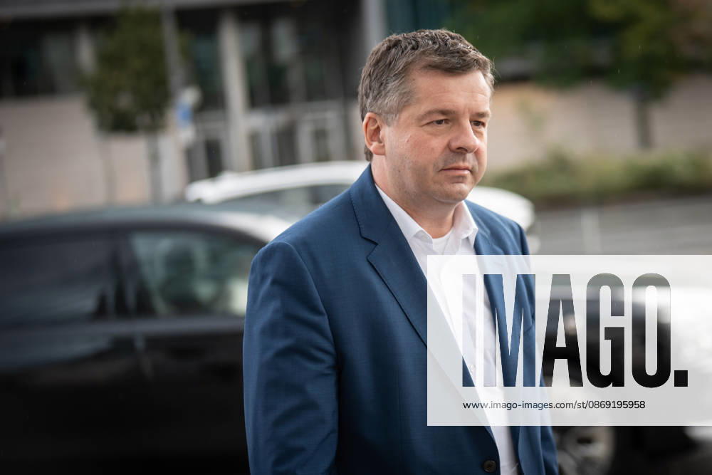Ministerpräsident und Fraktionschef in Sachsen-Anhalt, Sven Schulze, bei seiner Ankunft am Konrad-Adenauer-Haus;Präsidiumsklausurtagung der CDU Deutschlands in Berlin, Oktober 2026, Berlin Berlin Deutschland Konrad-Adenauer-Haus