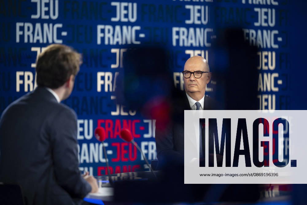 French Economy Minister Roland Lescure Franc Jeu - Paris French Economy Minister Roland Lescure during an interview at Franc Jeu on France 2 channel in Paris, France on October 11, 2026.Photo by Eliot Blondet ABACAPRESS.COM Paris France France