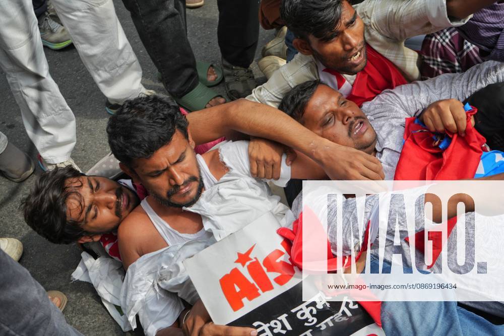 Protesters in New Delhi Demand Resignation of Chief Election Commissioner Gyanesh Kumar NEW DELHI, INDIA, OCTOBER 11, 2026: Members of the Cockroach Janta Party (CJP) and activists from the All India Students Federation (AISF) gather at Jantar Mantar in New Delhi, demanding the resignation of Chief Election Commissioner Gyanesh Kumar over alleged irregularities in electoral rolls. The demonstration took place amid restrictions on movement in the area. On October 11, the Supreme Court directed authorities to ensure the normal functioning of metro and railway services, facilitate public movement in accordance with traffic regulations, and review barricades, removing those deemed unnecessary for maintaining public order. New Delhi India