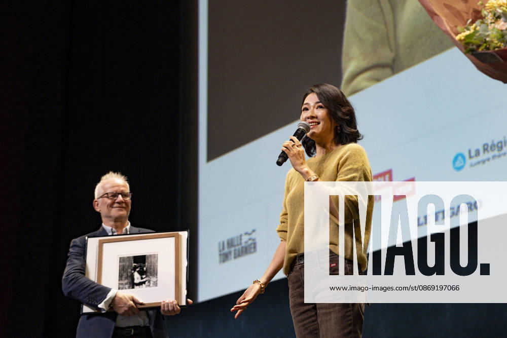 PEOPLE: Festival Lumiere - Lyon 11 10 2026 Zhang Ziyi receives the Lumiere Award, as well as a still from a film directed by the Lumiere brothers at the 18th Lumiere Film Festival Lumiere in Lyon (France) on October 11, 2026. Photo by Sandrine Thesillat PsNewZ