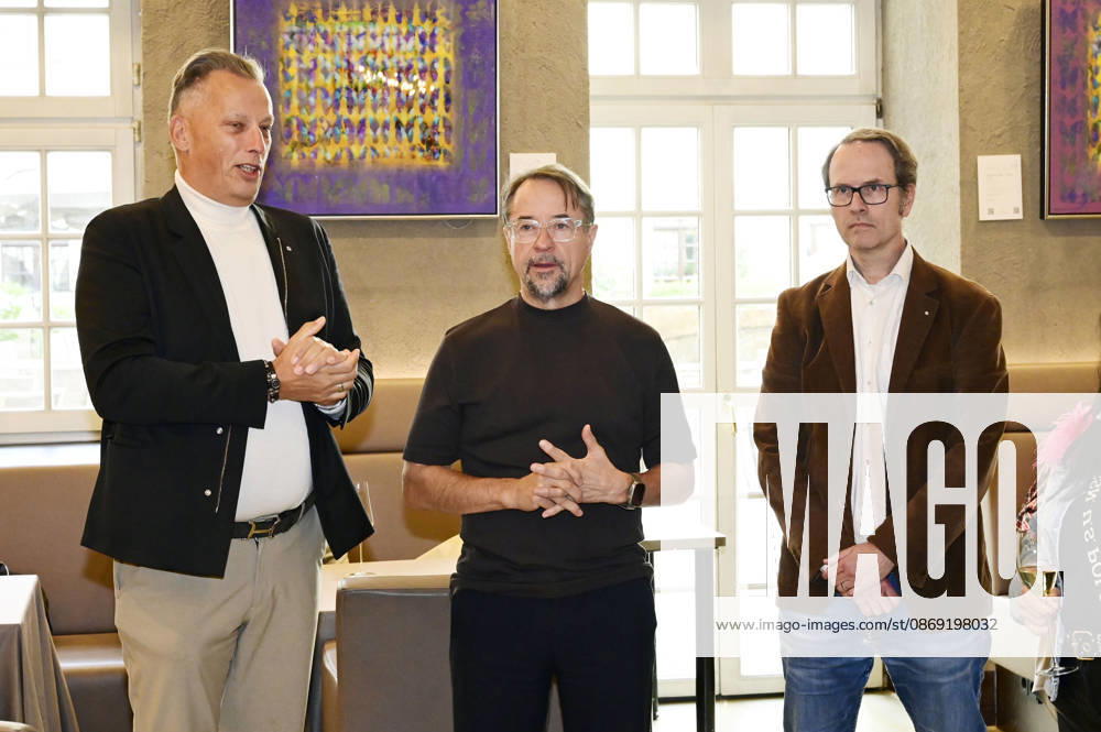 Jens Christian Wittig, Jan Josef Liefers und Frank Stehr bei der Vernissage Goldener Reigen von Jens Christian Wittig im Kastenmeiers im Taschenbergpalais. Dresden