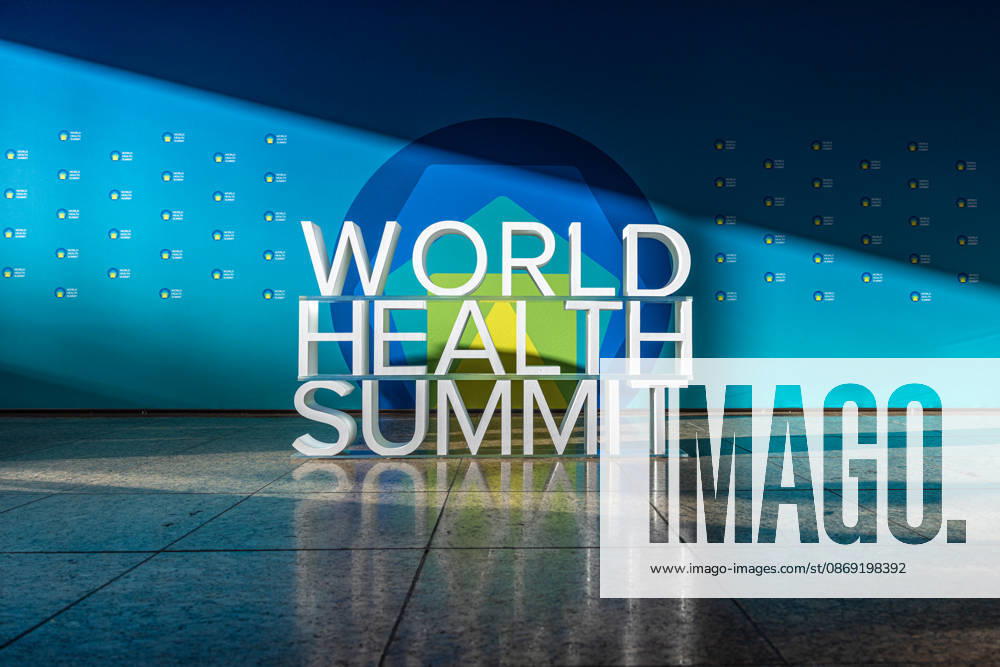 World Health Summit 2026 globalen Gesundheitspolitik. Deutschland, Berlin am 11. Oktober 2026: Ein 3D-Schriftzug des World Health Summit in dem Berliner Hotel InterContinental, in dem der internationale Gesundheitsgipfel stattfindet.