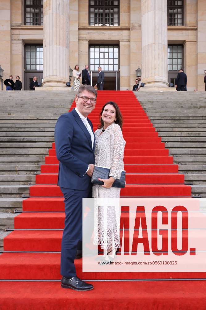 First Steps Award 2026 Wolfram Weimer, Christiane Goetz-Weimer Opus Klassik 2026, Konzerthaus Berlin, Berlin, Datum: 11.10.2026