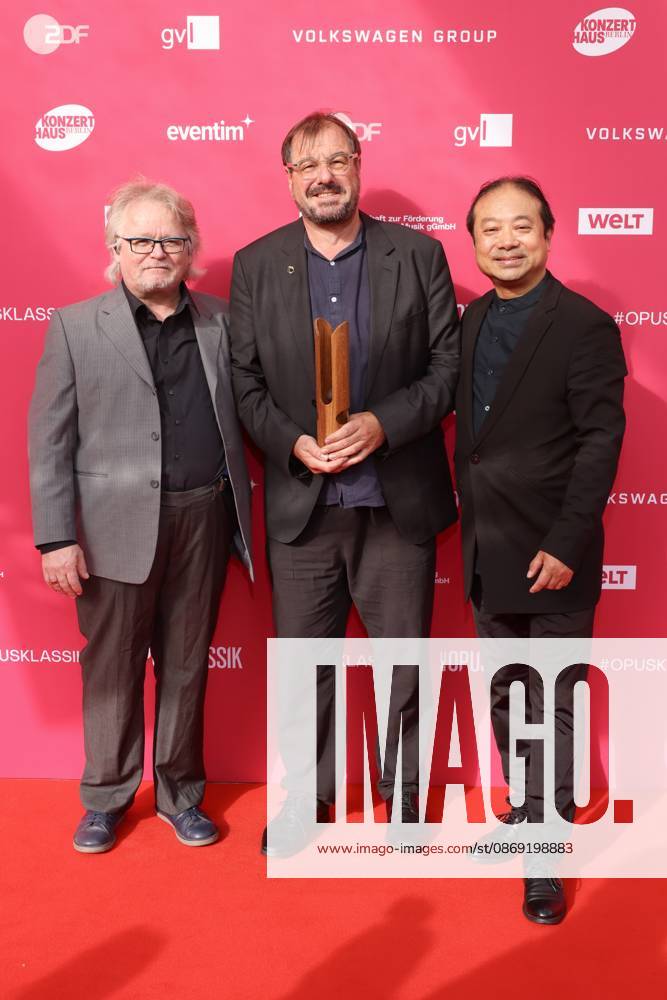 First Steps Award 2026 Janne Saksala, Martin Stegner, Wu Wei Opus Klassik 2026, Konzerthaus Berlin, Berlin, Datum: 11.10.2026