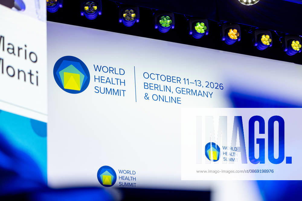 World Health Summit 2026 globalen Gesundheitspolitik. Deutschland, Berlin am 11. Oktober 2026: Die Schrift an der Wand der Hauptbühne mit World Health Summit October 11-13, 2026 Berlin, Germany and Online .