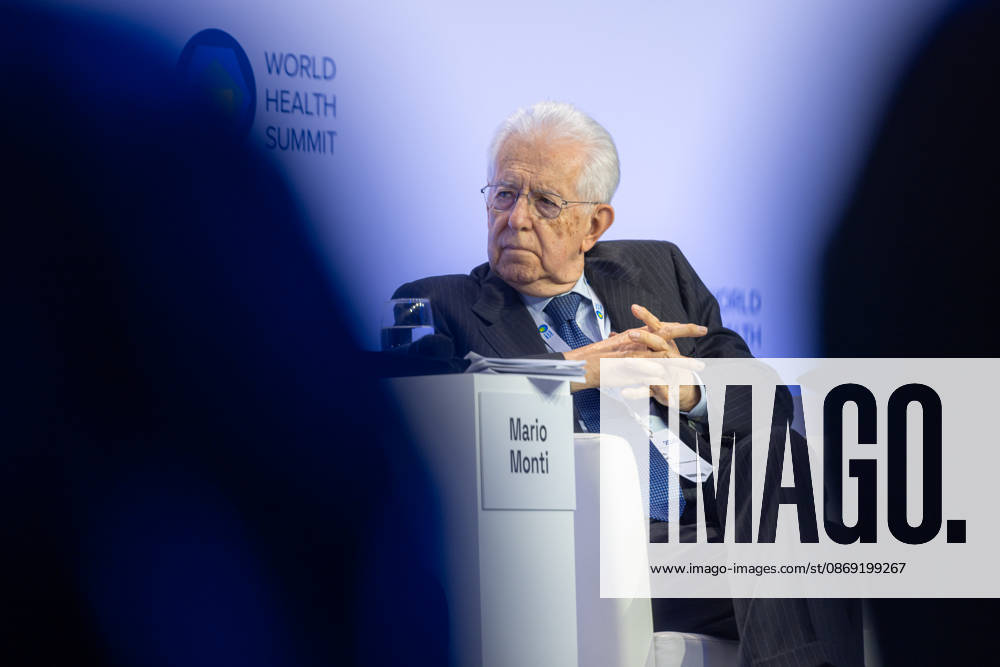 World Health Summit 2026 Weltgesundheitsgipfel. Deutschland, Berlin am 11. Oktober 2026: Der ehemalige italienische Ministerpräsident Prof. Dr. Mario Monti während einer Podiumsdiskussion zum Thema: Präsentation der Ergebnisse der Lancet-Kommission zu globalen Gesundheitsbedrohungen des 21. Jahrhunderts Ein neuer Rahmen für die Priorisierung von Maßnahmen in einer Welt vielfältiger Bedrohungen (Präsentation der Ergebnisse der Lancet-Kommission zu globalen Gesundheitsbedrohungen des 21. Jahrhunderts Ein neuer Rahmen für die Priorisierung von Maßnahmen in einer Welt vielfältiger Bedrohungen)