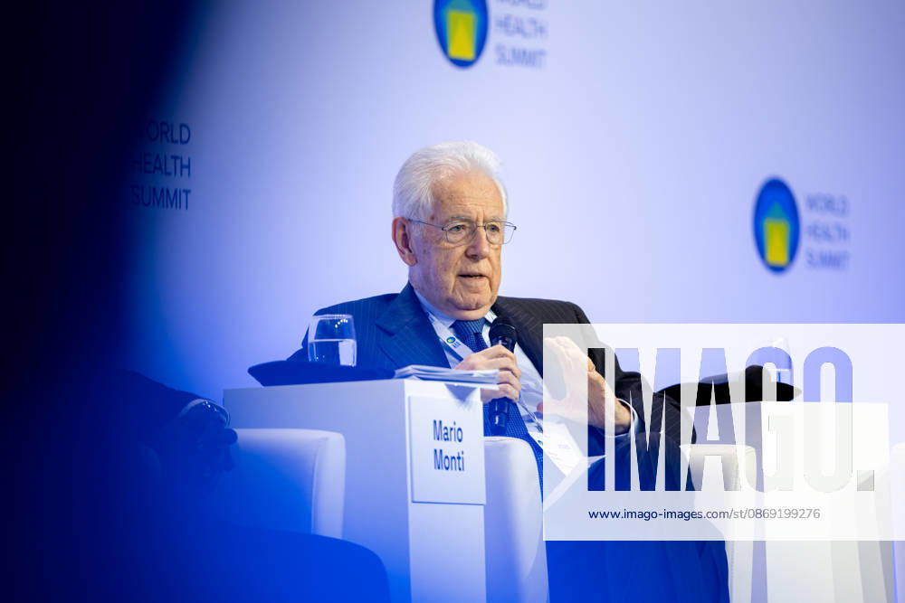 World Health Summit 2026 Weltgesundheitsgipfel. Deutschland, Berlin am 11. Oktober 2026: Der ehemalige italienische Ministerpräsident Prof. Dr. Mario Monti während einer Podiumsdiskussion zum Thema: Präsentation der Ergebnisse der Lancet-Kommission zu globalen Gesundheitsbedrohungen des 21. Jahrhunderts Ein neuer Rahmen für die Priorisierung von Maßnahmen in einer Welt vielfältiger Bedrohungen (Präsentation der Ergebnisse der Lancet-Kommission zu globalen Gesundheitsbedrohungen des 21. Jahrhunderts Ein neuer Rahmen für die Priorisierung von Maßnahmen in einer Welt vielfältiger Bedrohungen)