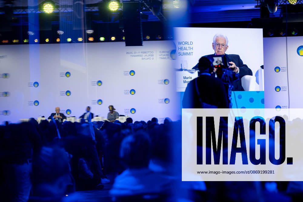 World Health Summit 2026 Weltgesundheitsgipfel. Deutschland, Berlin am 11. Oktober 2026: Der ehemalige italienische Ministerpräsident Prof. Dr. Mario Monti während einer Podiumsdiskussion zum Thema: Präsentation der Ergebnisse der Lancet-Kommission zu globalen Gesundheitsbedrohungen des 21. Jahrhunderts Ein neuer Rahmen für die Priorisierung von Maßnahmen in einer Welt vielfältiger Bedrohungen (Präsentation der Ergebnisse der Lancet-Kommission zu globalen Gesundheitsbedrohungen des 21. Jahrhunderts Ein neuer Rahmen für die Priorisierung von Maßnahmen in einer Welt vielfältiger Bedrohungen)