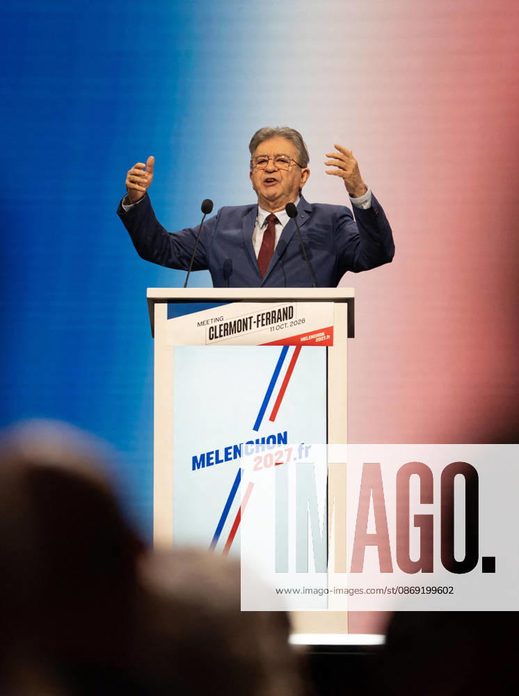 Jean-Luc Melenchon s Presidential Campaign Rally - Cournon-d’Auvergne La France Insoumise (LFI) candidate in 2027 presidential election in France Jean-Luc Melenchon speaks during a campaign rally in Cournon-d Auvergne in the Puy-de-Dome department on October 11, 2026. Photo by Fanny Reynaud ABACAPRESS.COM Clermont-Ferrand Auvergne, auvergne rhône alpes France