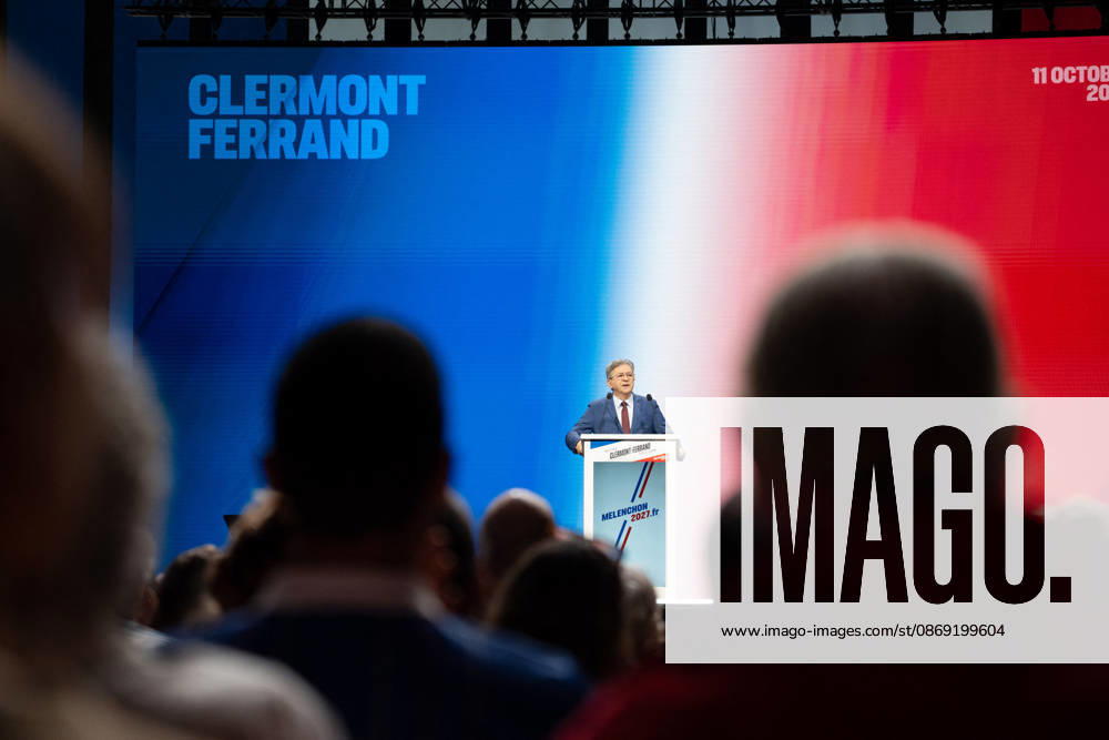 Jean-Luc Melenchon s Presidential Campaign Rally - Cournon-d’Auvergne La France Insoumise (LFI) candidate in 2027 presidential election in France Jean-Luc Melenchon speaks during a campaign rally in Cournon-d Auvergne in the Puy-de-Dome department on October 11, 2026. Photo by Fanny Reynaud ABACAPRESS.COM Clermont-Ferrand Auvergne, auvergne rhône alpes France