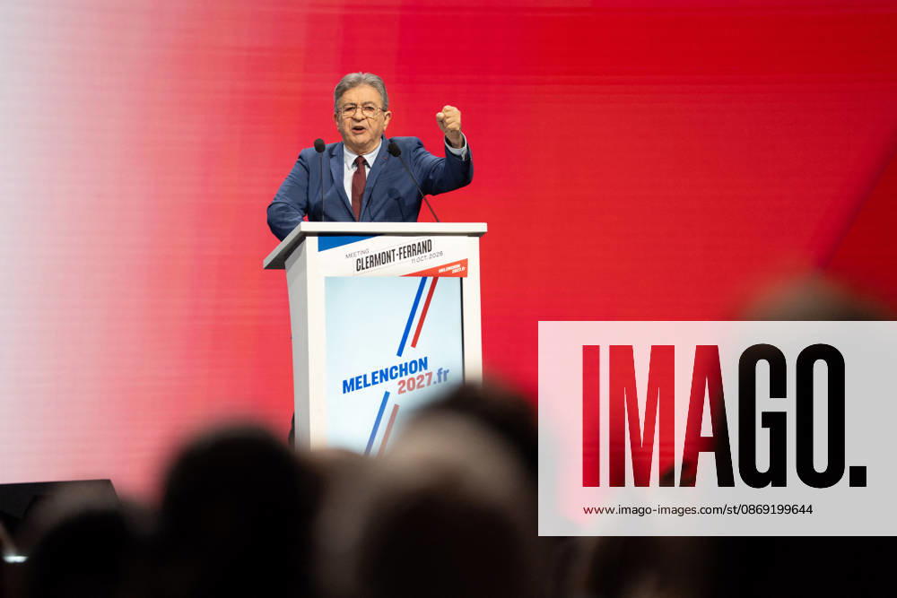 Jean-Luc Melenchon s Presidential Campaign Rally - Cournon-d’Auvergne La France Insoumise (LFI) candidate in 2027 presidential election in France Jean-Luc Melenchon speaks during a campaign rally in Cournon-d Auvergne in the Puy-de-Dome department on October 11, 2026. Photo by Fanny Reynaud ABACAPRESS.COM Clermont-Ferrand Auvergne, auvergne rhône alpes France