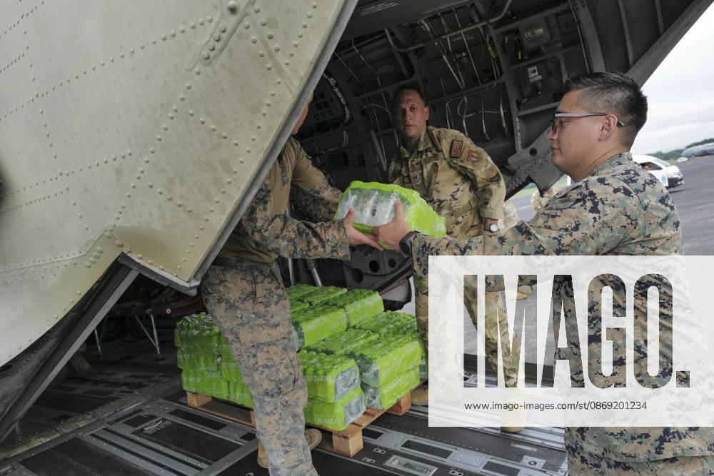 US military personnel organize humanitarian aid supplies in Panama PANAMA PACIFICO, PANAMA - OCTOBER 11: U.S. military personnel load humanitarian aid supplies onto a military helicopter at Panama Pacifico International Airport in Panama on October 11, 2026. The U.S. Southern Command is coordinating emergency relief operations to deliver food, water, and essential supplies to communities affected by Friday’s devastating 7.7-magnitude earthquake. Mauricio Valenzuela Anadolu Panama Pacifico Panama. Editorial use only. Please get in touch for any other usage.