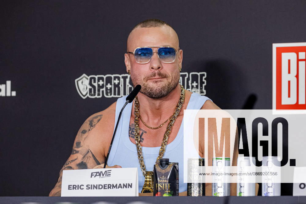 Essen. Eric Sindermann bei der Pressekonferenz zum Fame Fighting 4 Promiboxen. Essen Atlantic Hotel Nordrhein-Westfalen Deutschland