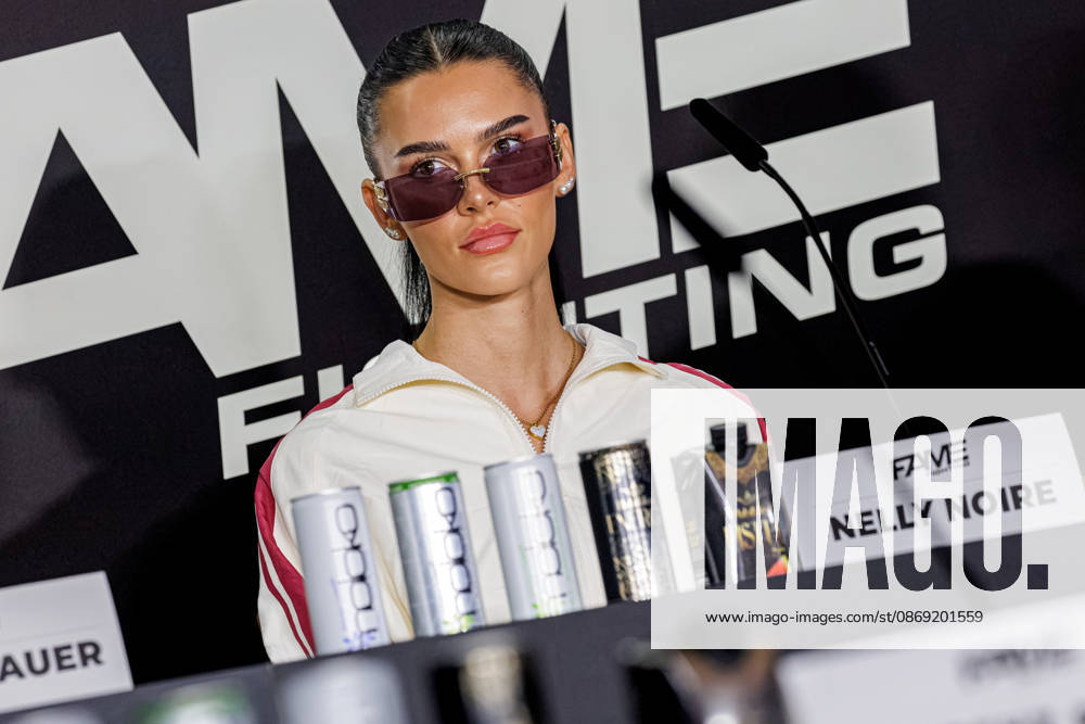 Essen. Nelly Noire bei der Pressekonferenz zum Fame Fighting 4 Promiboxen. Essen Atlantic Hotel Nordrhein-Westfalen Deutschland