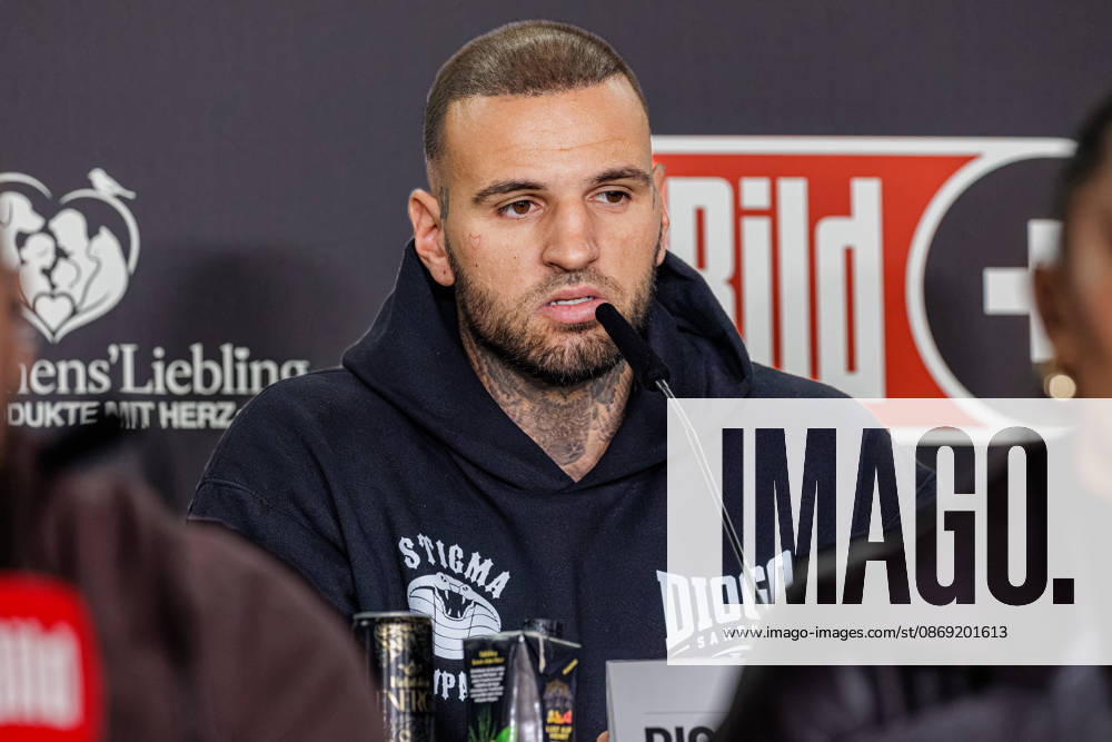 Essen. Diogo Sangre bei der Pressekonferenz zum Fame Fighting 4 Promiboxen. Essen Atlantic Hotel Nordrhein-Westfalen Deutschland