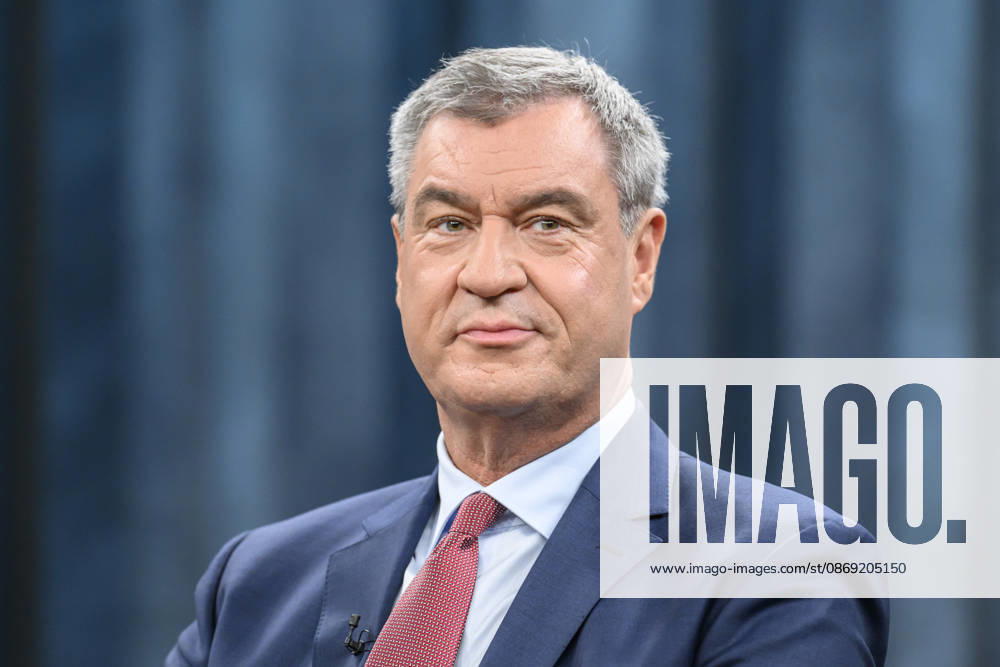 Im Bild v.l.: Markus Söder, Ministerpräsident Bayern, CSU, GER, Berlin, Studio, zu Gast bei - Caren Miosga, Polittalk, TV, Format, Das Erste, aus Berlin Adlershof - am Studio 20, Thema: Wie kommt die Regierung aus der Krise, Herr Söder? 11.10.2026,