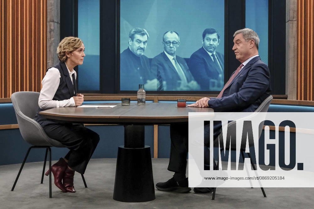Im Bild v.l.: Caren Miosga, Markus Söder, Ministerpräsident Bayern, CSU, GER, Berlin, Studio, zu Gast bei - Caren Miosga, Polittalk, TV, Format, Das Erste, aus Berlin Adlershof - am Studio 20, Thema: Wie kommt die Regierung aus der Krise, Herr Söder? 11.10.2026,