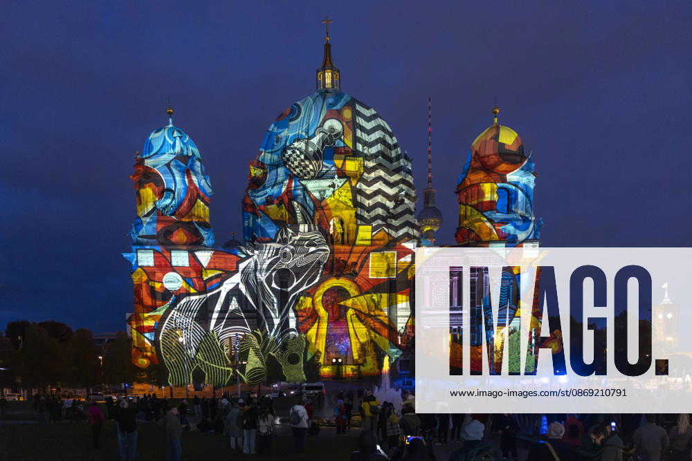 #2 Festival of Lights , Lichterfest in der Innenstadt, Berlin, 10.10.2026 Berliner Dom, 22. BERLIN FESTIVAL OF LIGHTS, Motto: Colours of Love, Lichtinstallationen, 11.10.2026, Berlin, Deutschland < english> Berlin Cathedral, 22nd Berlin Festival of Lights, theme: Colours of Love, light installations, October 11, 2026, Berlin, Germany Berlin Innenstadt Berlin Deutschland, Germany