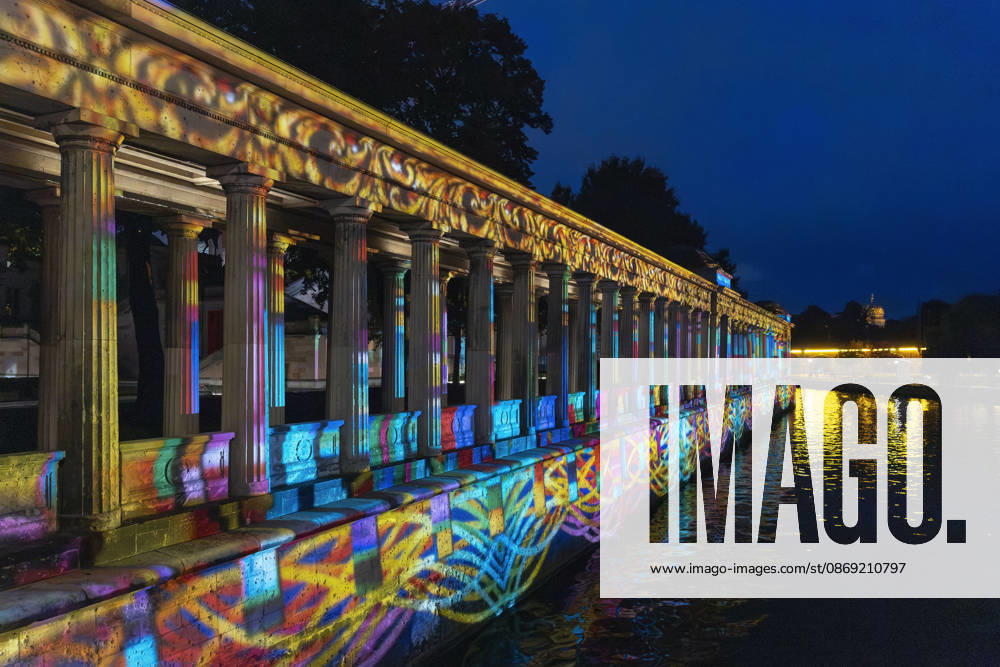 Festival of Lights , Lichterfest in der Innenstadt, Berlin, 10.10.2026 Museumsinsel, Kolonnaden, 22. BERLIN FESTIVAL OF LIGHTS, Motto: Colours of Love, Lichtinstallationen, 11.10.2026, Berlin, Deutschland < english> Museum Island, Colonnades, 22nd Berlin Festival of Lights, Theme: Colours of Love, light installations, October 11, 2026, Berlin, Germany Berlin Innenstadt Berlin Deutschland, Germany