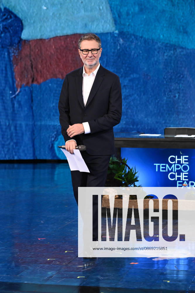 IPA89573715 - Milan, TV Show Che Tempo Che Fa - Nove. Pictured: Fabio Fazio