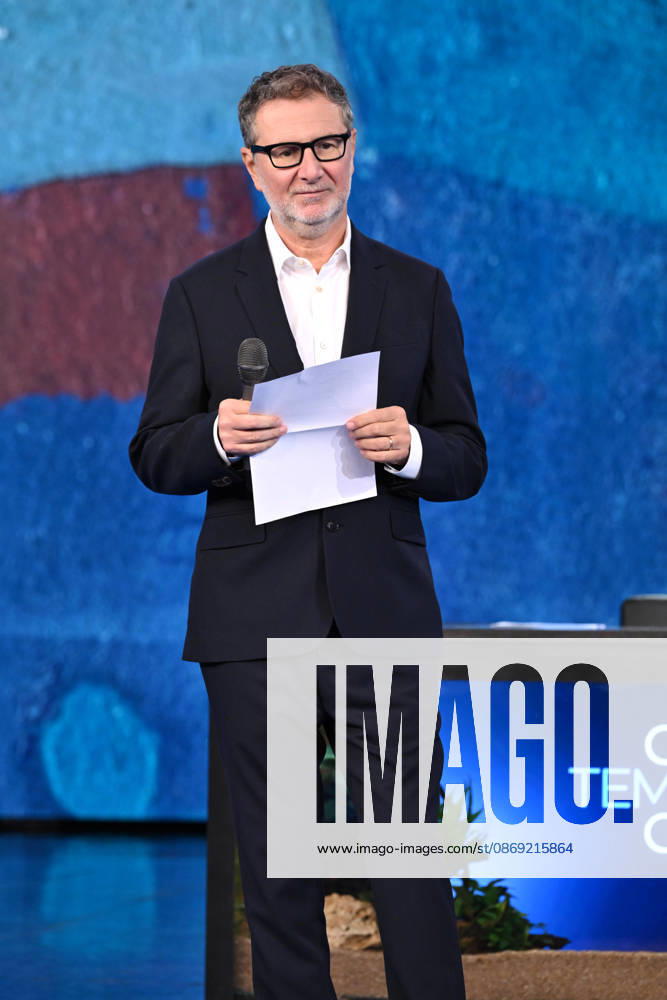 IPA89573716 - Milan, TV Show Che Tempo Che Fa - Nove. Pictured: Fabio Fazio