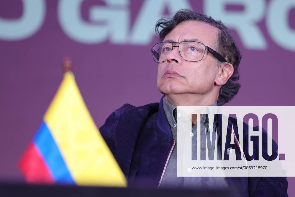 TO-45422 & x2013; Mexico City, September 29, 2026. Former Colombian President Gustavo Petro participates in the 26th Zocalo International Book Fair at the presentation of the book Nuestra Am& xe9;rica en vilo. Clasos.com.mx. - ZUMAcs4_ 20261011_faa_cs4_185