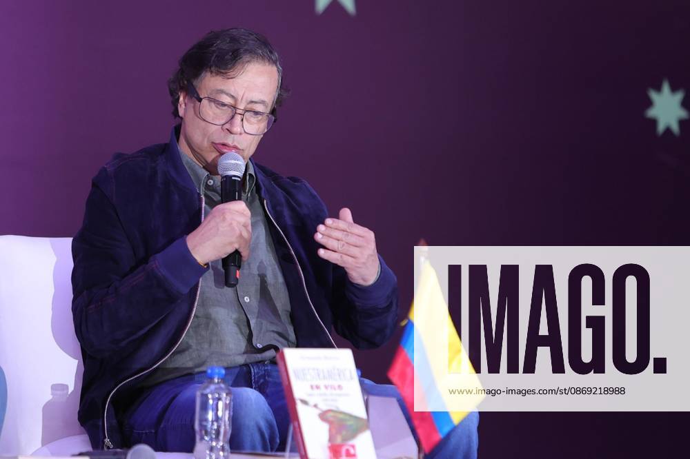 TO-45422 & x2013; Mexico City, September 29, 2026. Former Colombian President Gustavo Petro participates in the 26th Zocalo International Book Fair at the presentation of the book Nuestra Am& xe9;rica en vilo. Clasos.com.mx. - ZUMAcs4_ 20261011_faa_cs4_189