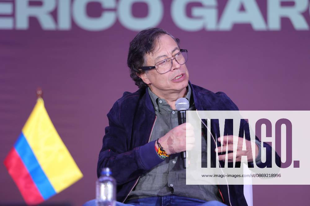 TO-45422 & x2013; Mexico City, September 29, 2026. Former Colombian President Gustavo Petro participates in the 26th Zocalo International Book Fair at the presentation of the book Nuestra Am& xe9;rica en vilo. Clasos.com.mx. - ZUMAcs4_ 20261011_faa_cs4_193
