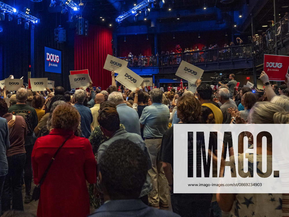 Doug Jones supporters rally in support of his candidacy for governor of Alabama. If elected, Jones would be the first Democratic governor since 2003. Huntsville USA - ZUMAd155 20261011_znp_d155_041