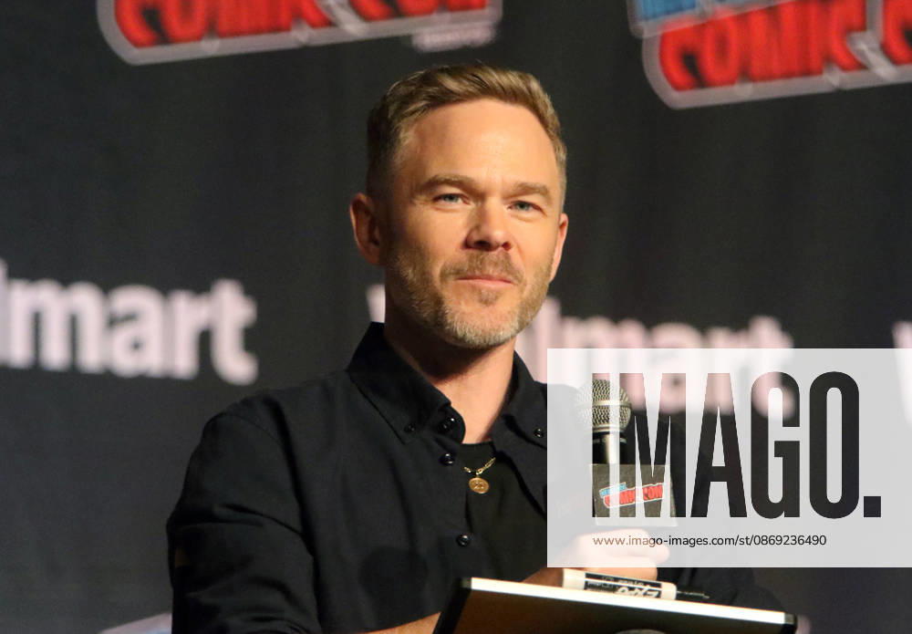 NEW YORK, NY- OCTOBER 11: Shawn Ashmore pictured at The Rookie panel during New York Comic Con 2026 at Javits Center on October 11, 2026 in New York City.