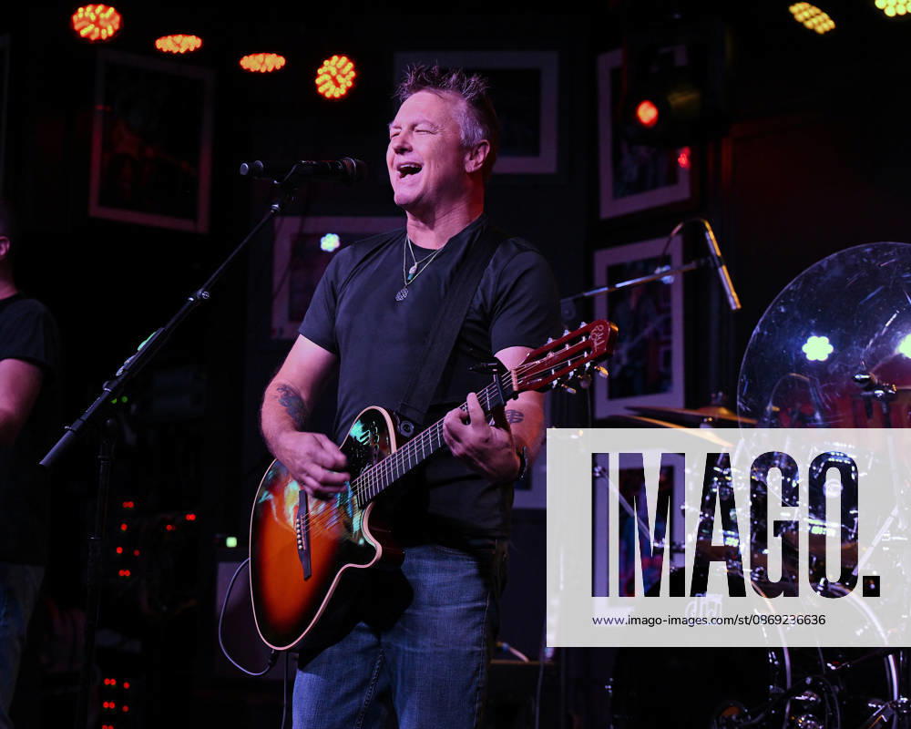 Edwin McCain performs at The Funky Biscuit on October 11, 2026 in Boca Raton, Florida.