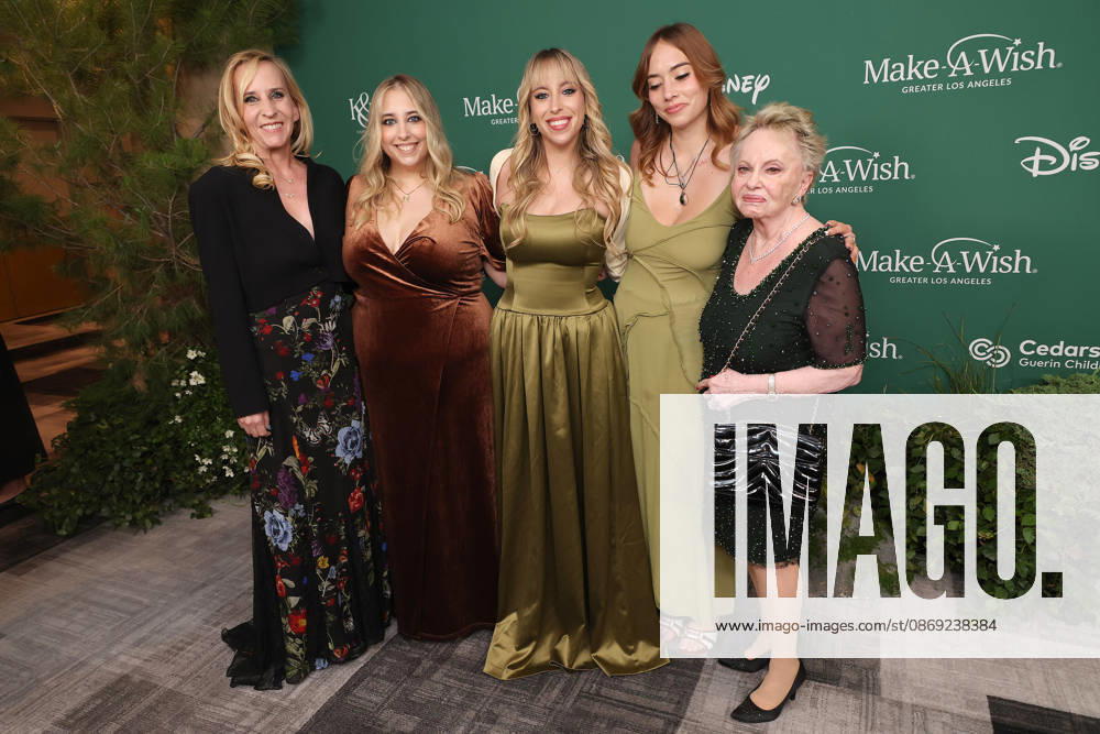 filenamebase:0,-5} at 2026 Los Angeles Make A Wish Foundation Gala at Fairmont Century Plaza Hotel Century City USA - ZUMAg107 20261011_zep_g107_038