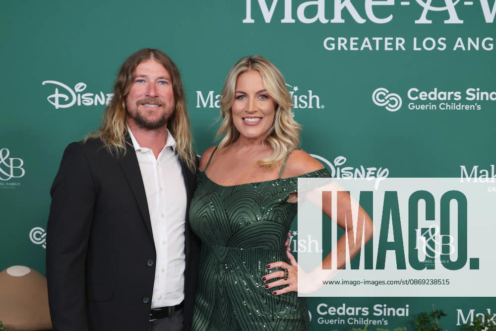 filenamebase:0,-5} at 2026 Los Angeles Make A Wish Foundation Gala at Fairmont Century Plaza Hotel Century City USA - ZUMAg107 20261011_zep_g107_073