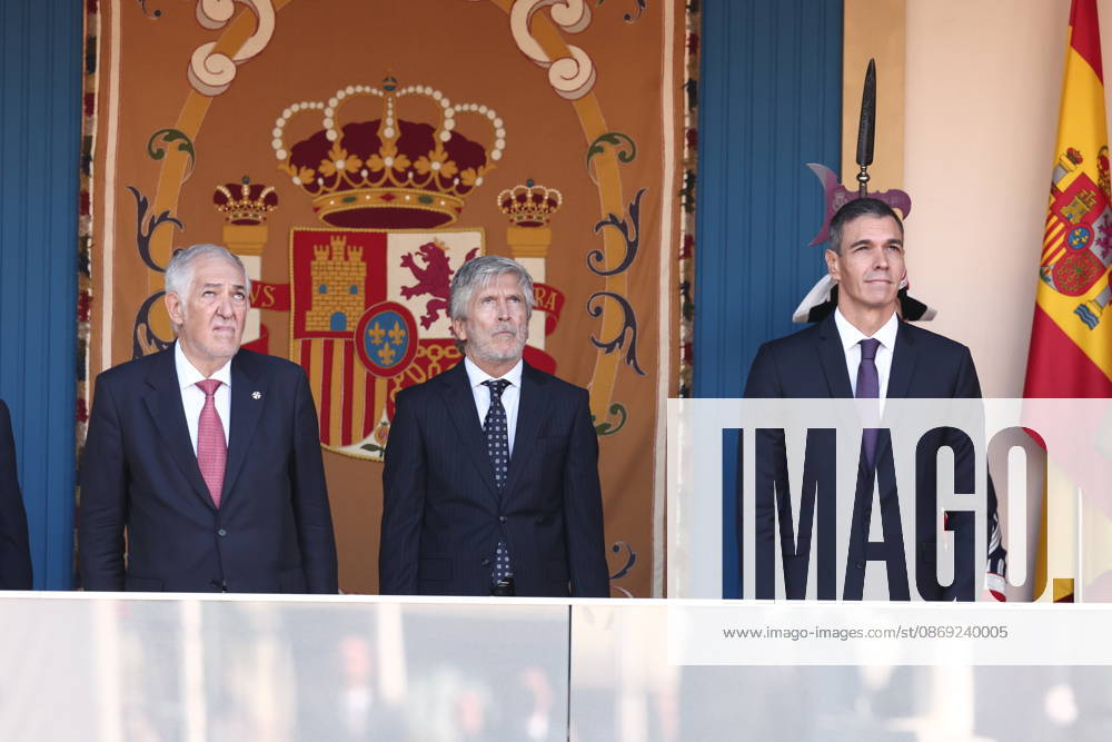 October 12 Parade for Hispanic Heritage Day I D The president of the Constitutional Court, Cándido Conde Pumpido; the Minister of the Interior, Fernando Grande Marlaska; and Prime Minister Pedro Sánchez, during the solemn ceremony honoring the national flag and the military parade for October 12, Hispanic Heritage Day, in the Plaza de Cánovas del Castillo, on October 12, 2026, in Madrid, Spain. The ceremonies begin with the raising of the flag and are followed by a tribute to those who gave their lives for the country. Subsequently, the military air and ground parades begin. Approximately 4,400 members of the Armed Forces, the security forces, and various civilian public institutions are participating this year in the parade presided over