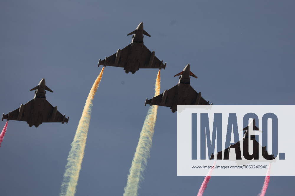 October 12 Parade for Hispanic Heritage Day: An air show by the Armed Forces during the solemn ceremony honoring the national flag and a military parade for October 12, Hispanic Heritage Day, at Plaza de Cánovas del Castillo, on October 12, 2026, in Madrid, Spain. The events begin with the raising of the flag and are followed by a tribute to those who gave their lives for the country. Subsequently, the military air and ground parades begin. Approximately 4,400 members of the Armed Forces, the security forces, and various civilian public institutions are participating this year in the parade presided over by the King and Queen. The aerial parade featured 50 fighter, training, and transport aircraft, as well as around 30 helicopters. On the