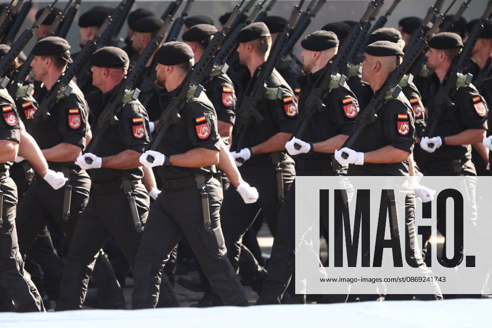 October 12 Parade for Hispanic Heritage Day Members of the State Security Forces during the solemn ceremony honoring the national flag and the military parade on October 12, Hispanic Heritage Day, in the Plaza de Cánovas del Castillo, on October 12, 2026, in Madrid, Spain. The events begin with the raising of the flag and are followed by a tribute to those who gave their lives for the country. Subsequently, the military air and ground parades begin. Approximately 4,400 members of the Armed Forces, the security forces, and various civilian public institutions are participating this year in the parade presided over by the King and Queen. The aerial parade featured 50 fighter, training, and transport aircraft, as well as around 30 helicopters